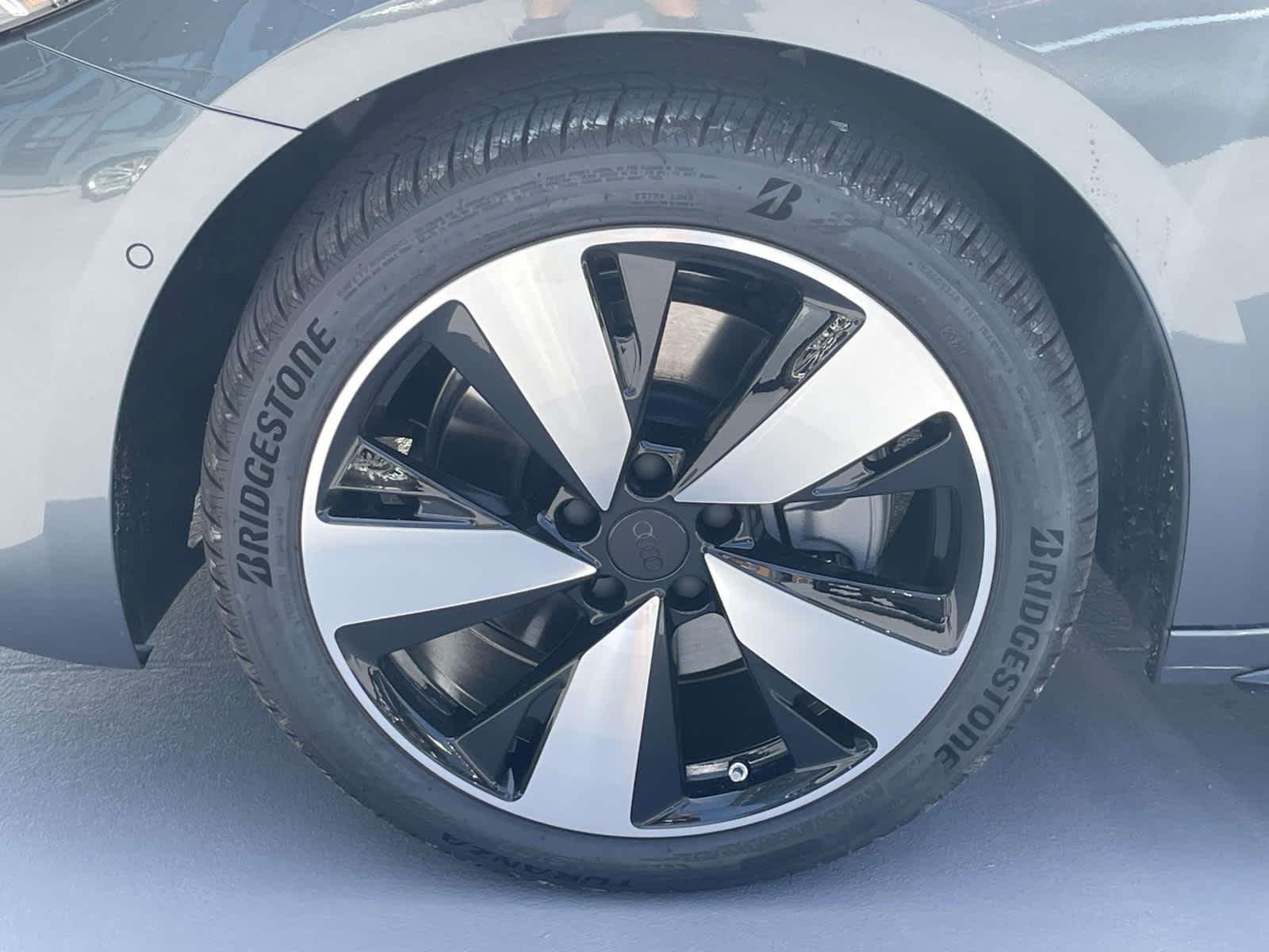 New 2026 6Y6Y/ Audi Premium Plus image 14