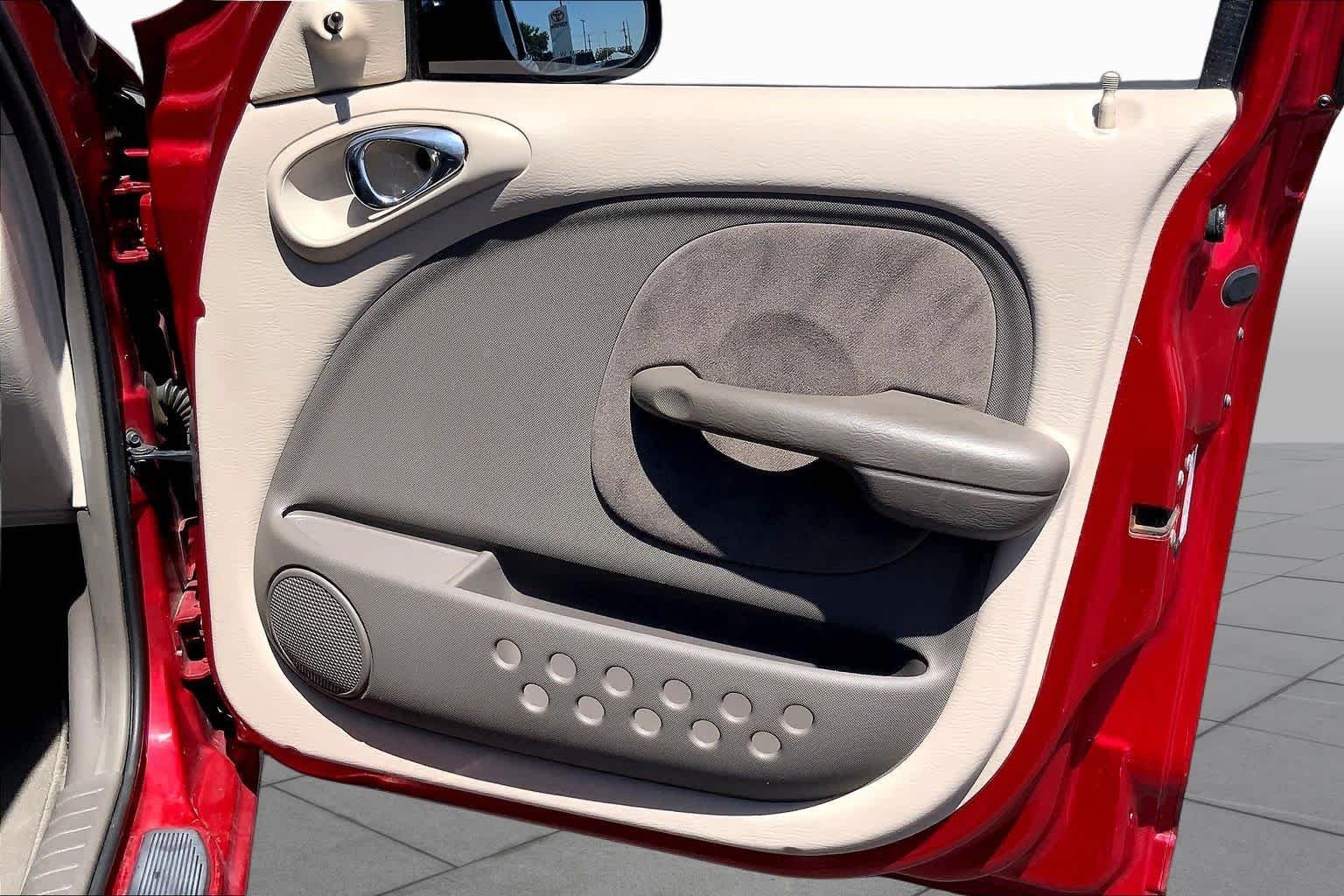Used 2002 Inferno Red Tinted Pearl Chrysler  image 22