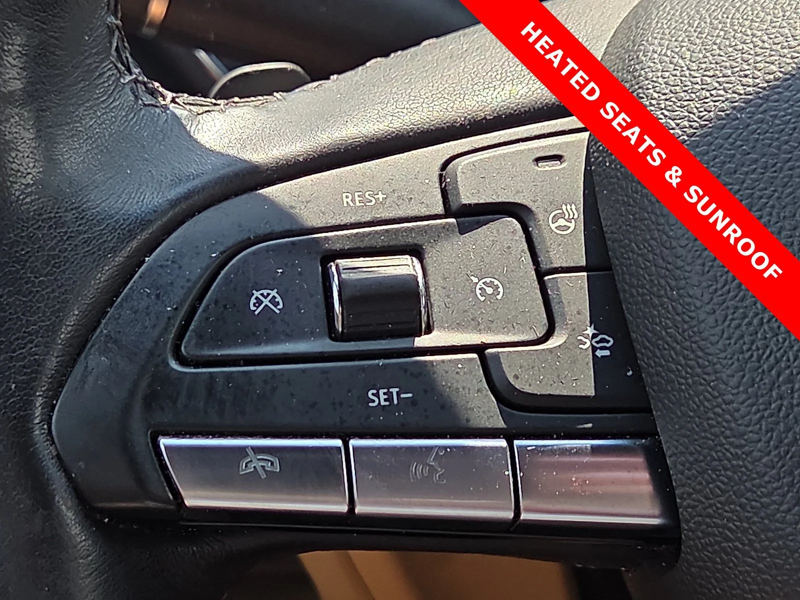 Used 2023 Argent Silver Metallic Cadillac Premium Luxury image 21