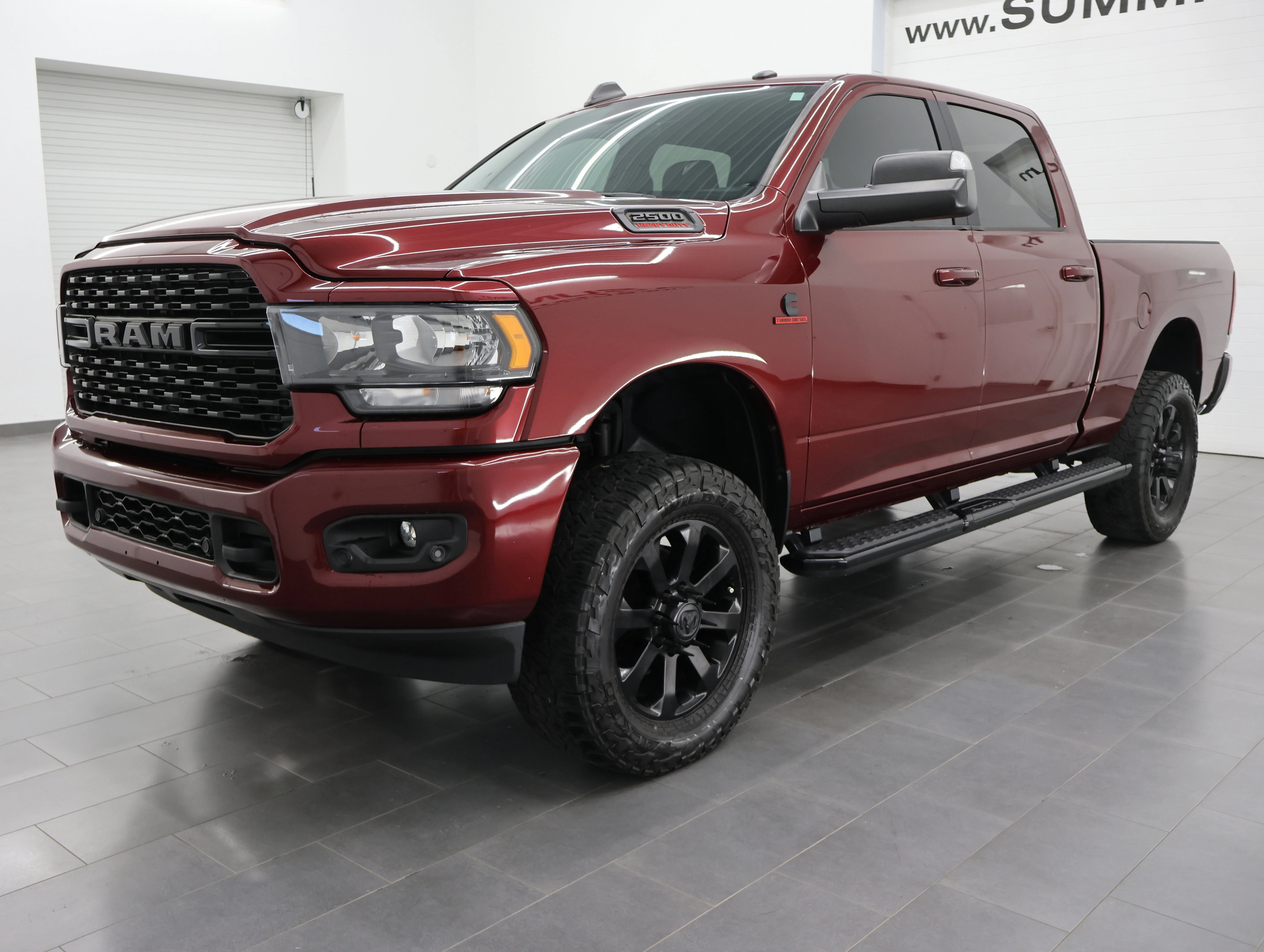 Used 2022 Delmonico Red Pearlcoat Ram Big Horn image 7