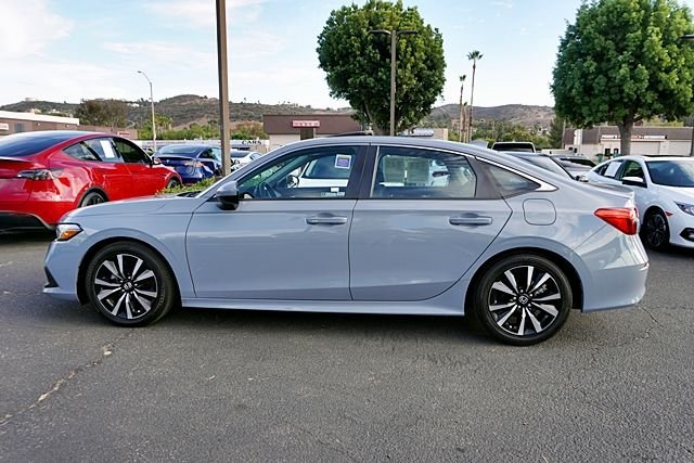 Used 2024  Honda EX image 7