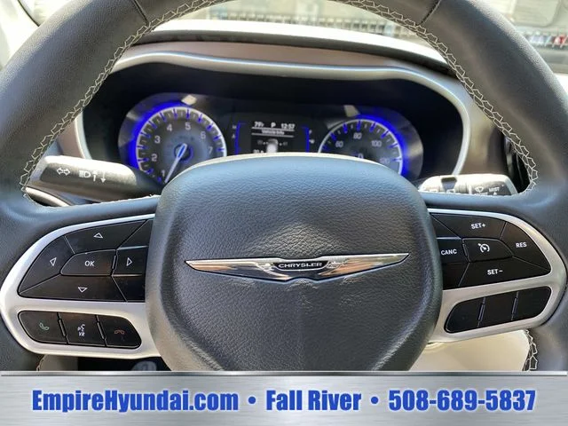 Used 2023 Black Chrysler LX image 12