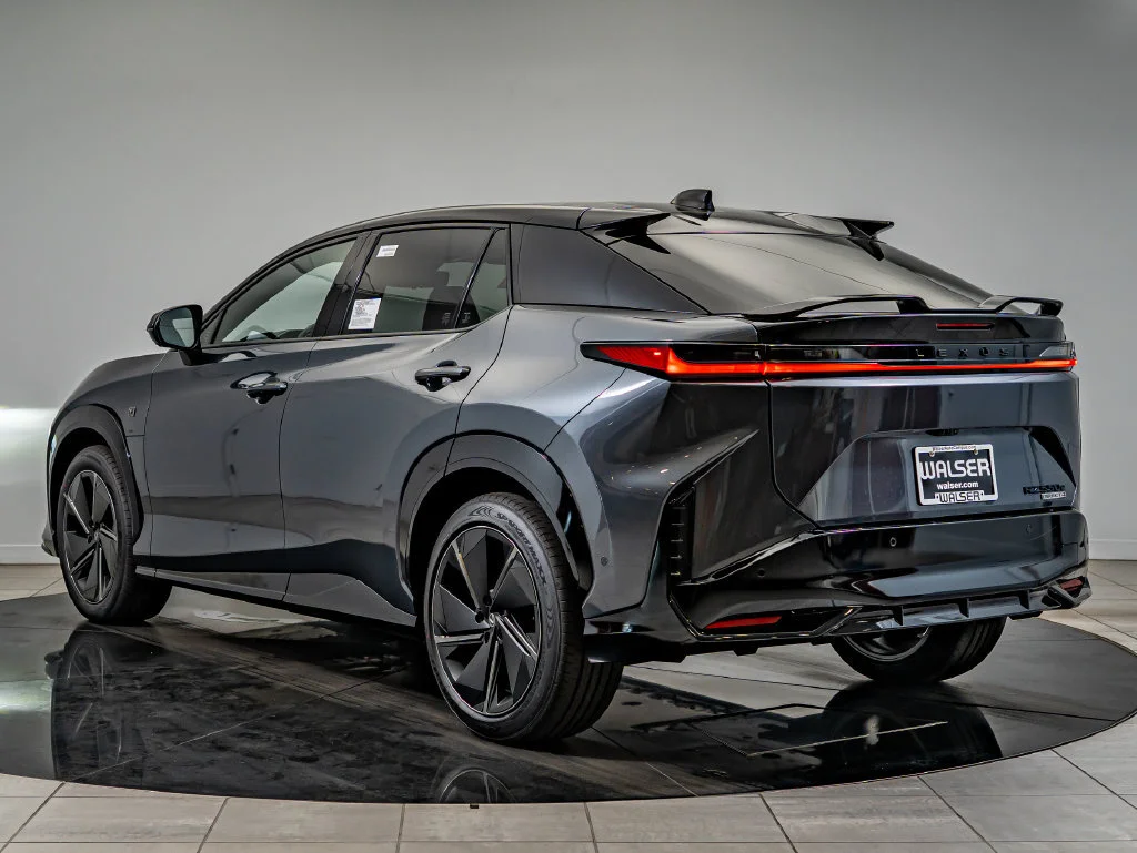 New 2026 Black Lexus 550e F Sport image 7