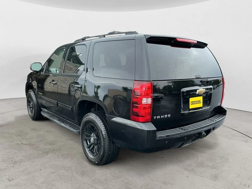 Used 2011 Black Chevrolet LT image 7