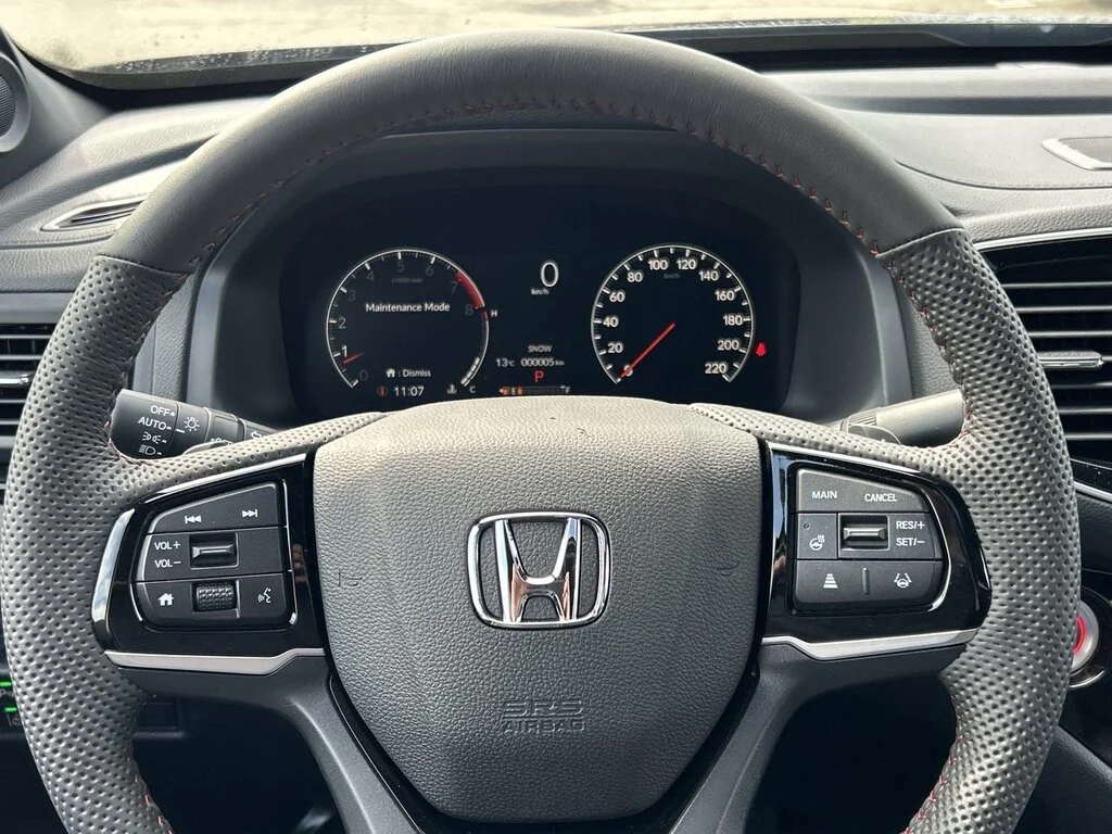 Used 2025 Crystal Black Pearl Honda Black Edition AWD Certified Pre-Owned   No Acciden image 22