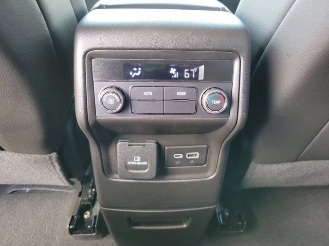 2023 GMC Acadia SLT - Photo 12