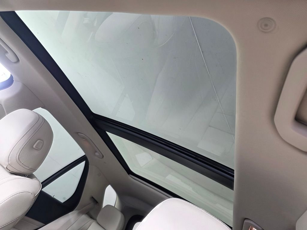 New 2026 Polar White Mercedes-Benz GLE 350 image 9