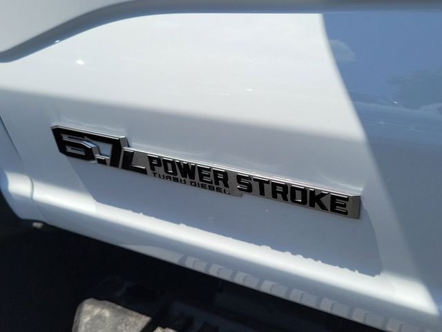 New 2026 Oxford White Ford F-550® XL image 19