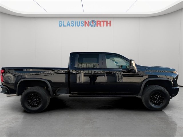 2024 Chevrolet Silverado 2500HD ZR2 photo 4