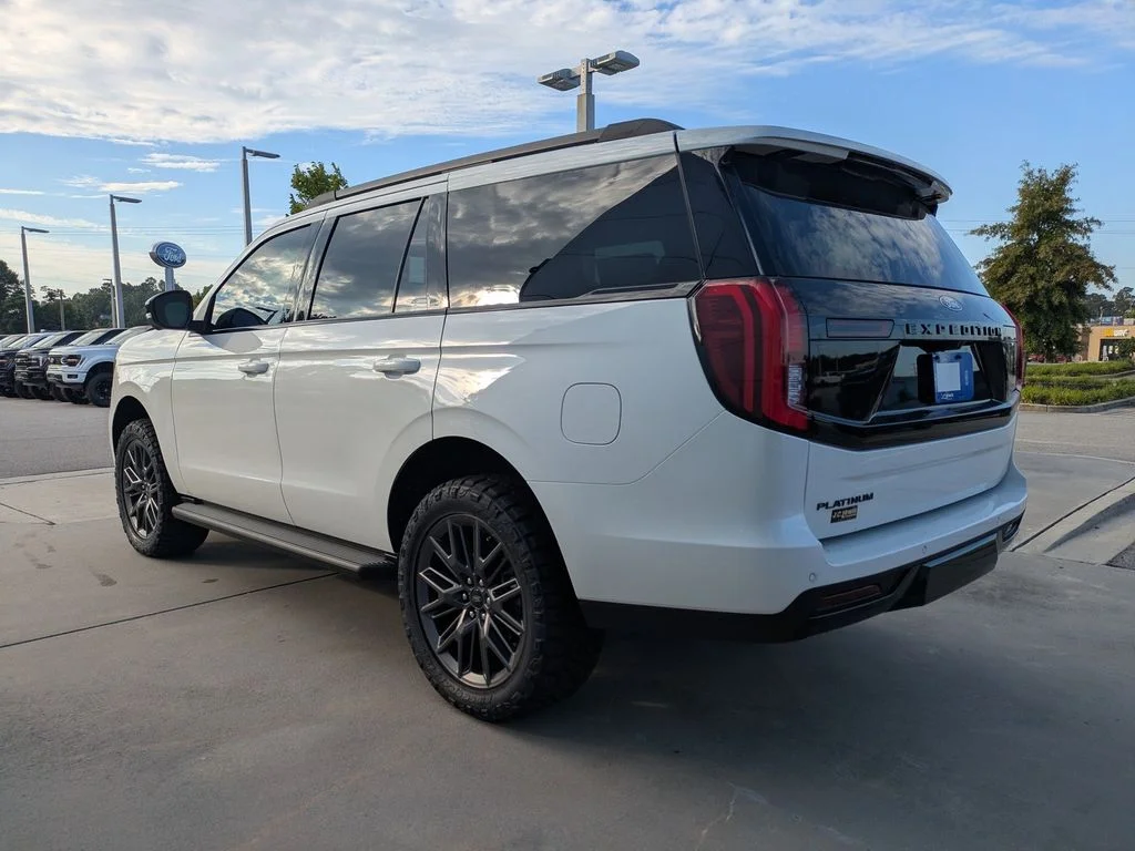 New 2026 Star White Metallic Tri-Coat Ford Platinum image 6