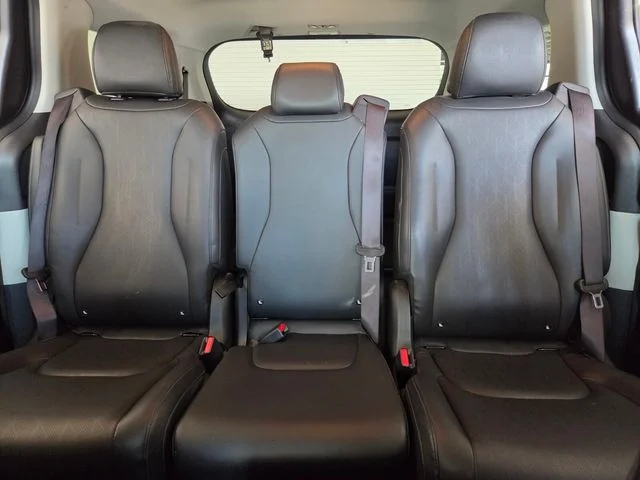 Used 2024 Red Kia LX image 11