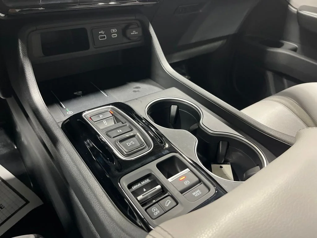 2025 Honda Pilot Touring - Photo 26