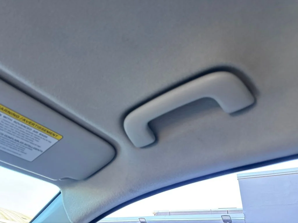 Used 2021 White Kia LXS image 33