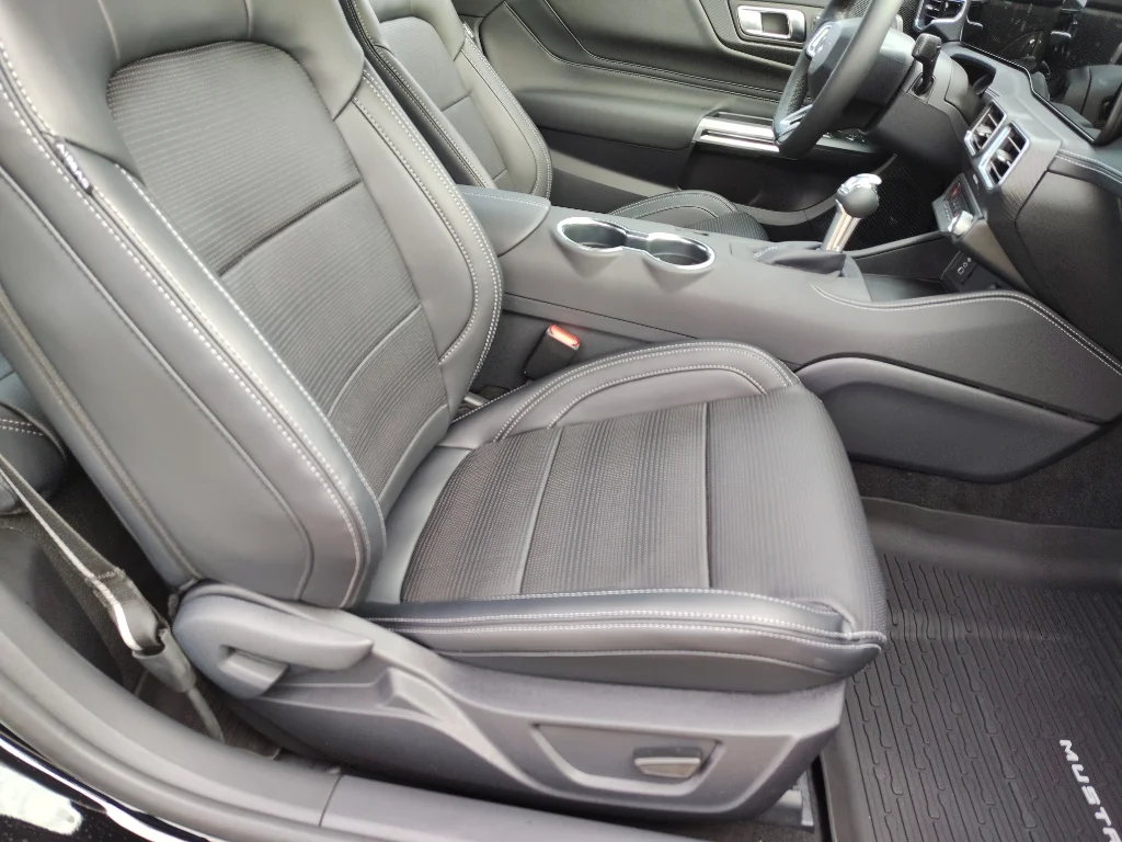New 2025 Shadow Black Ford EcoBoost® Premium Fastback image 11
