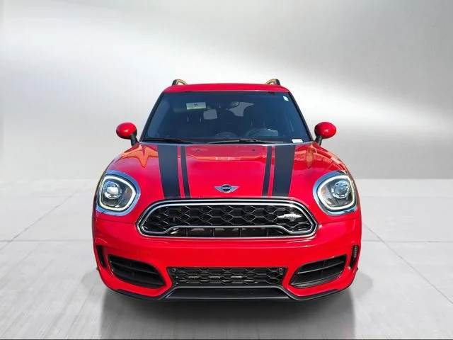 Used 2018 Chili Red MINI Base image 8
