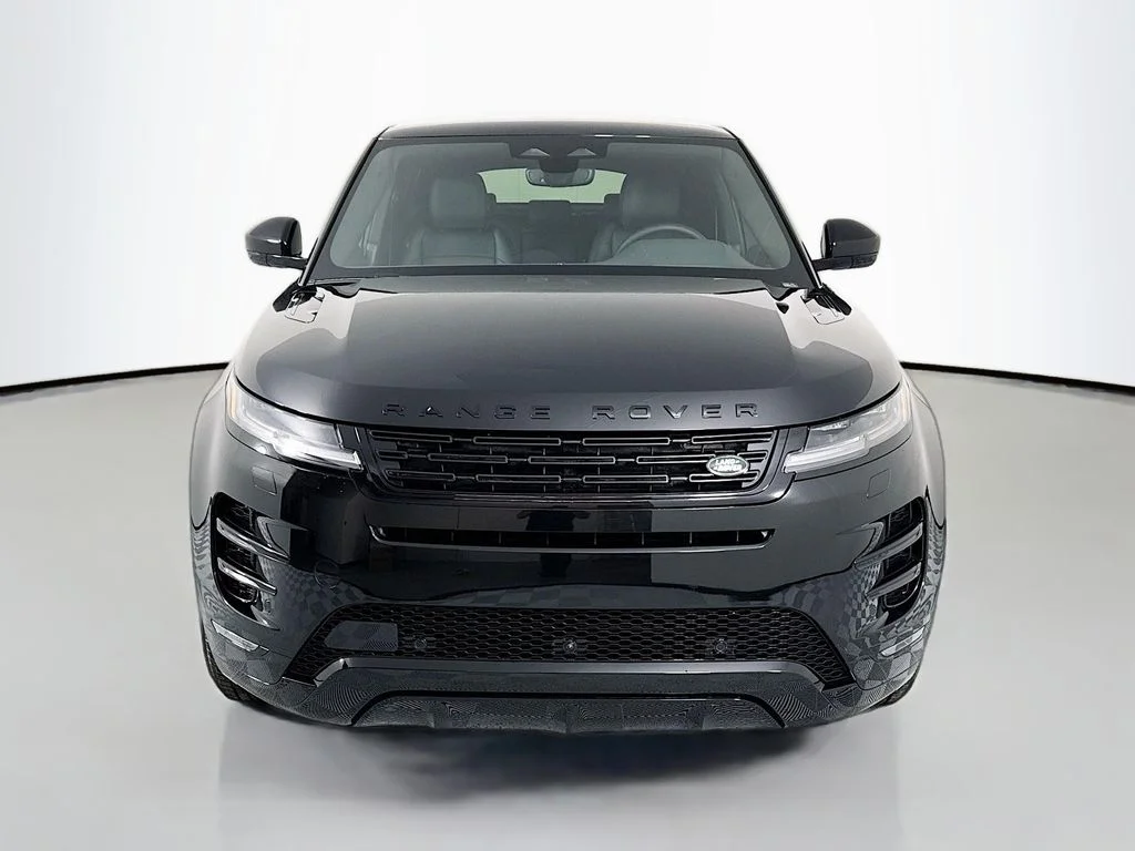New 2025 Santorini Black Metallic Land Rover Dynamic image 2