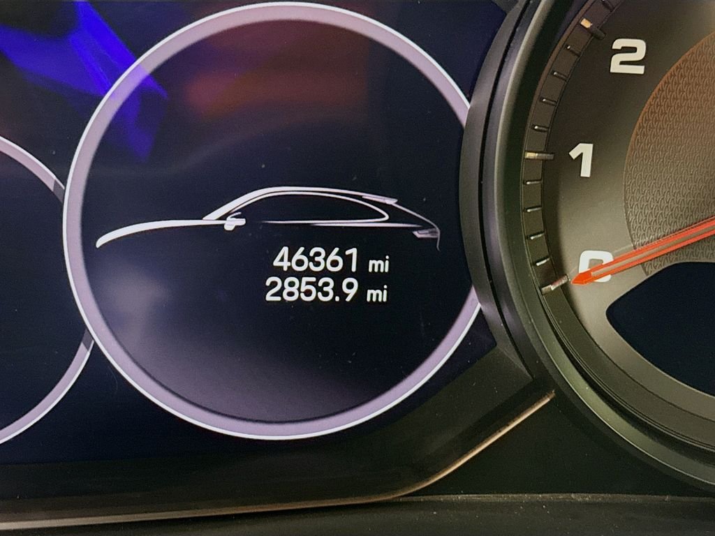 Used 2023 White Porsche Platinum Edition image 13