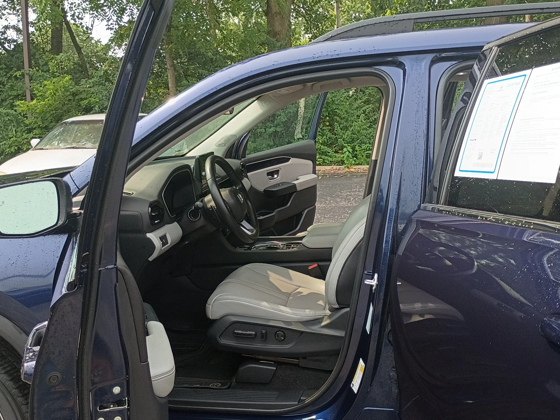 Certified Used 2023 Obsidian Blue Pearl Honda Touring image 11