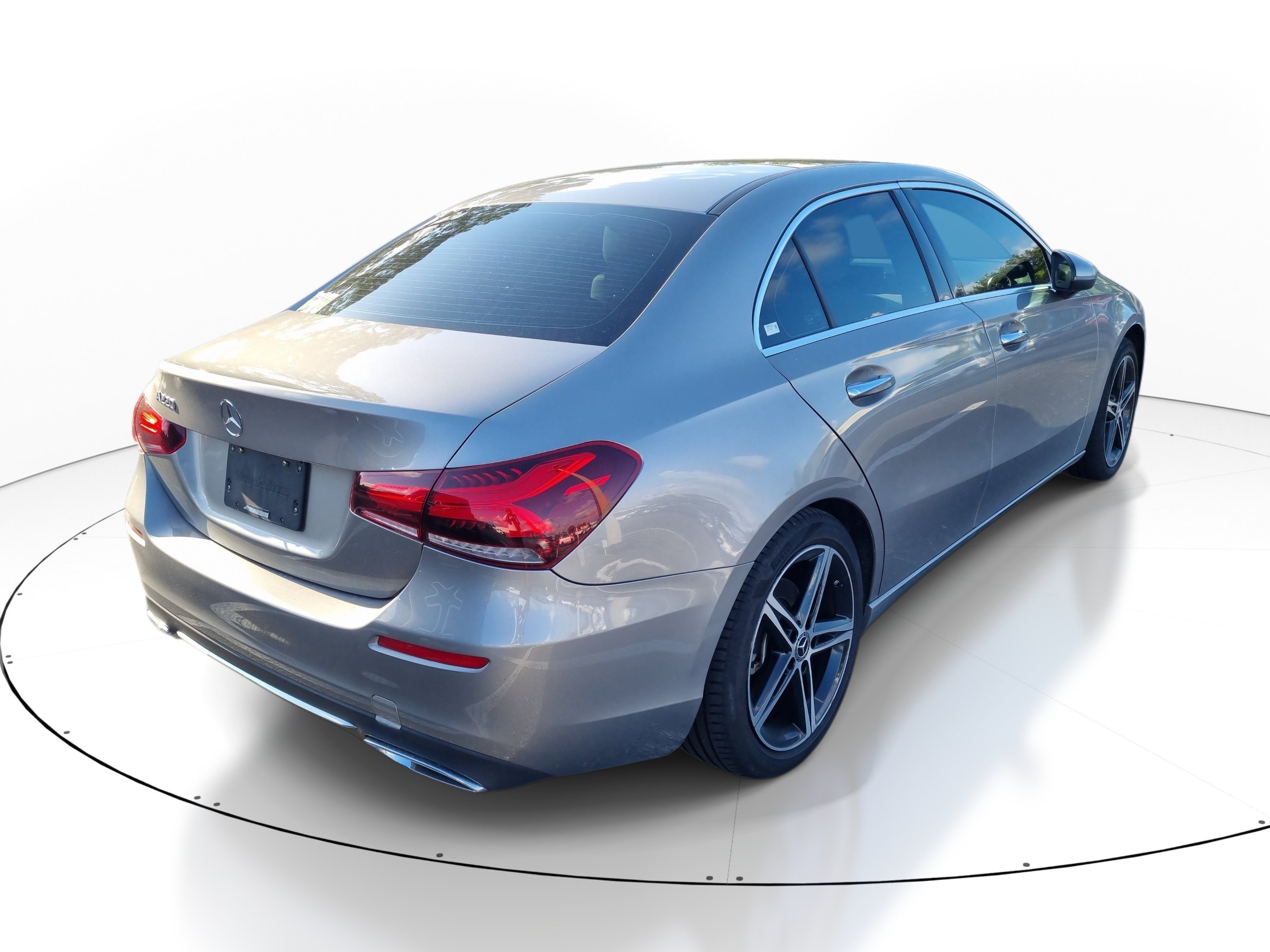Used 2019 Mojave Silver Metallic Mercedes-Benz A 220 image 8