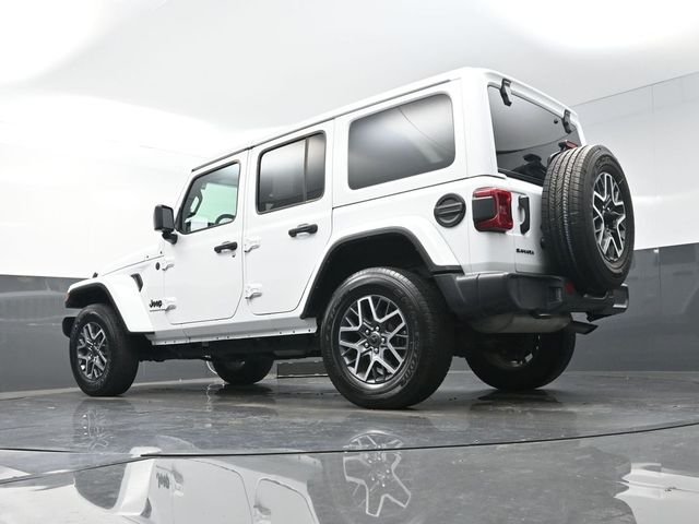 Used 2025 White Jeep Sahara image 46