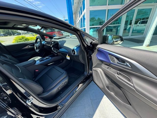 2025 Chevrolet Equinox EV 1LT - Photo 14
