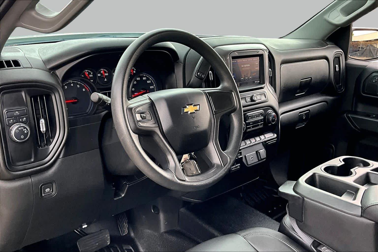 Used 2020 SUMMIT WHITE Chevrolet Work Truck image 18