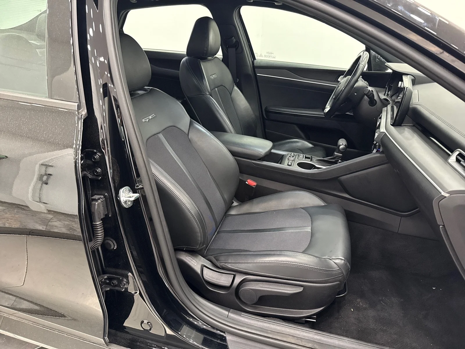 Used 2022 Ebony Black Kia GT-Line AWD image 48