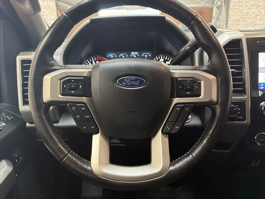 Used 2020 White Ford Lariat image 15
