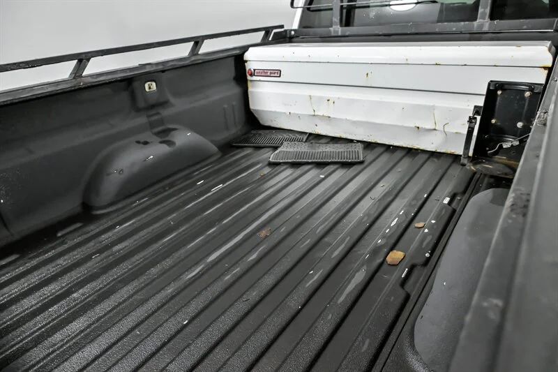 Used 2013 Summit White GMC SLE image 12