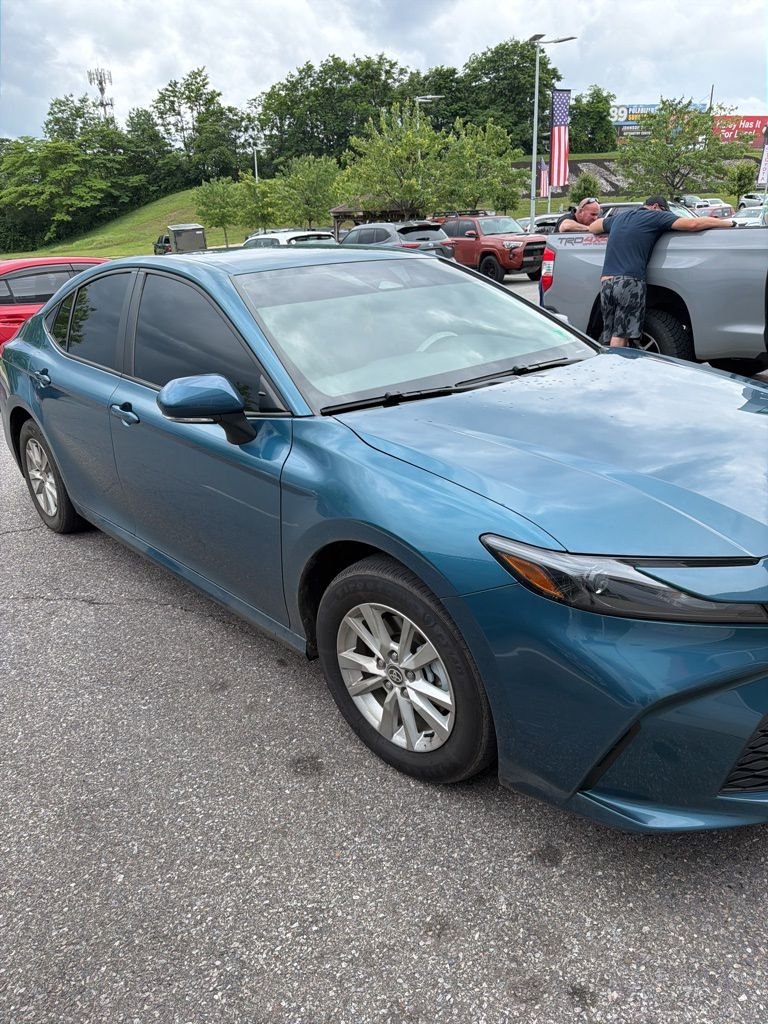 2025 Toyota Camry LE AWD Hybrid's photo
