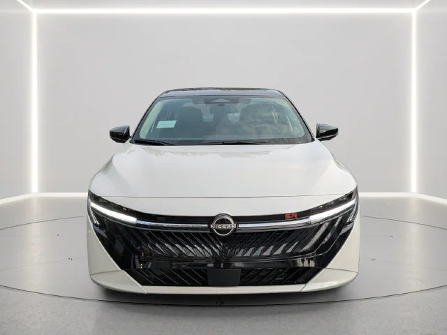 New 2027 Aspen White TriCoat / Super Black Two-tone Nissan SR image 6
