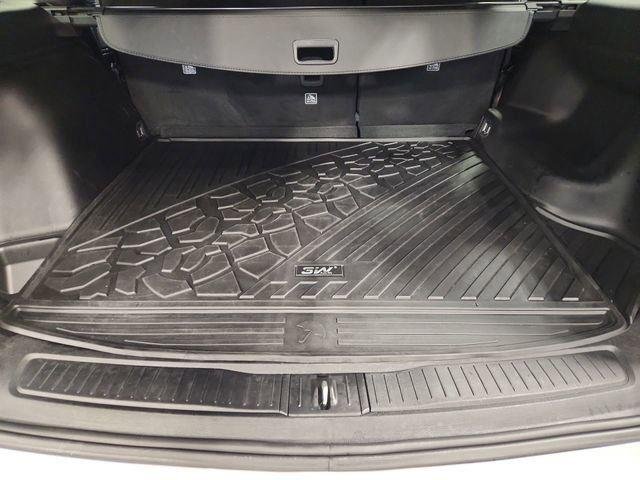 Used 2023 White Jeep Altitude image 25