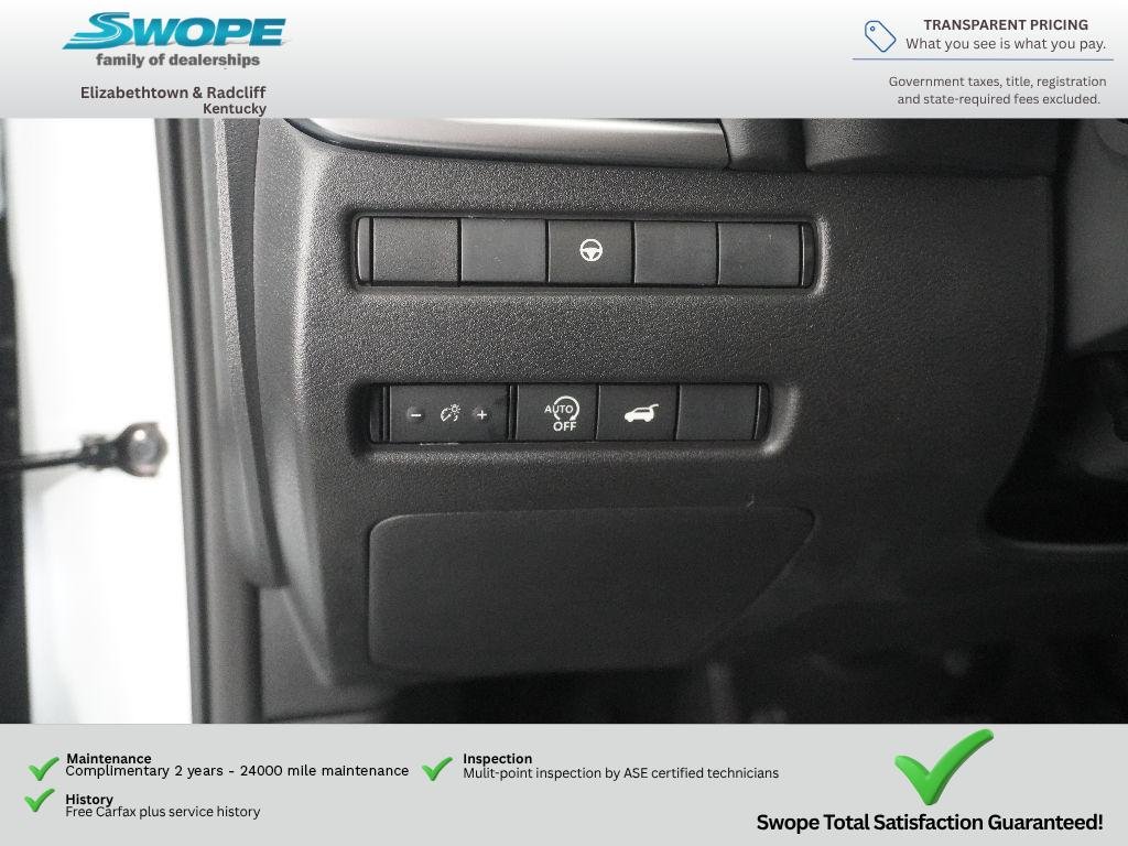 Used 2026 Everest White Pearl Tricoat Nissan Dark Armor image 16