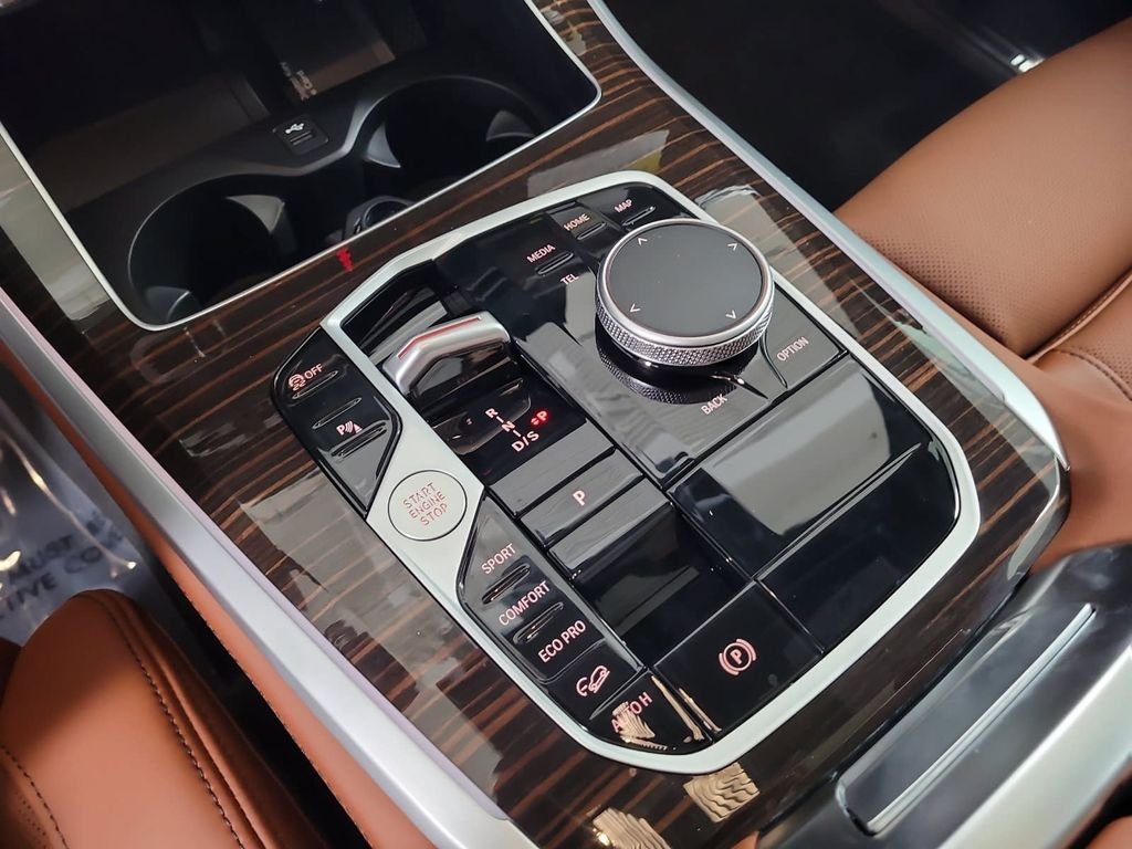 New 2026 Mineral White Metallic BMW M60i image 13