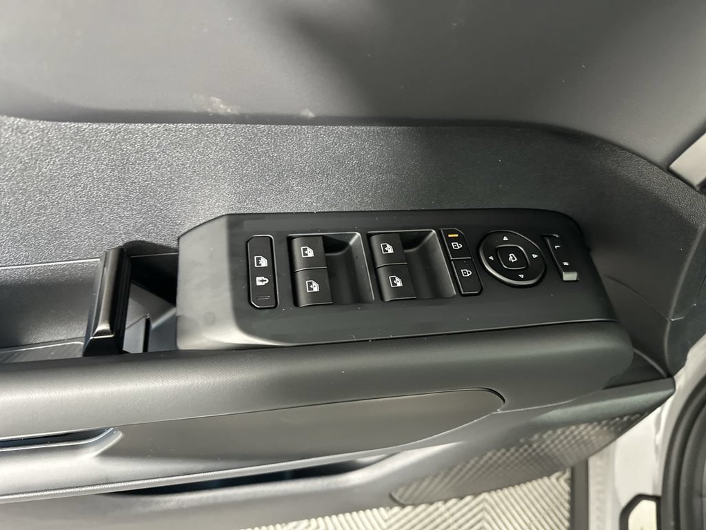 New 2027 Wolf Gray Kia X-LINE SX image 3