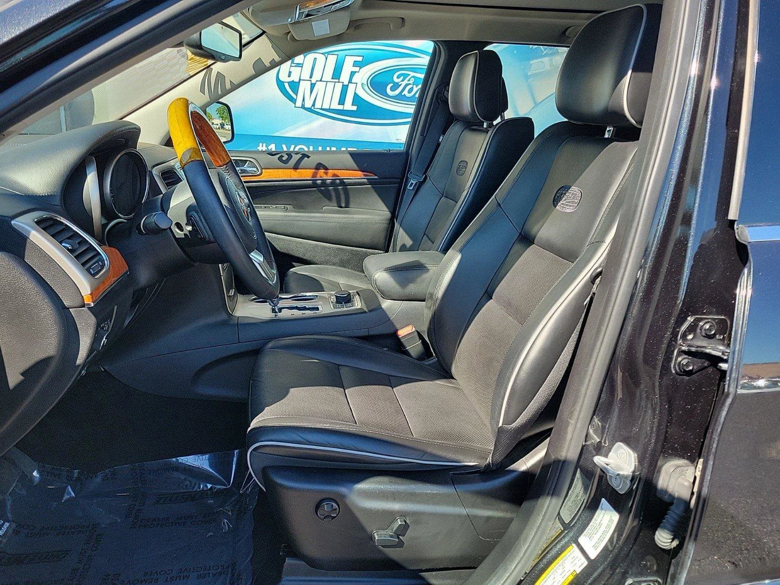 Used 2013 Brilliant Black Crystal Pearl Jeep Overland image 12