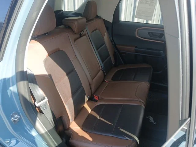 Used 2022 Blue Ford Badlands image 33