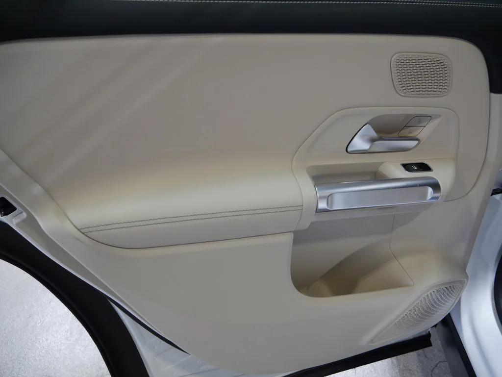 Certified Used 2026 Polar White Mercedes-Benz GLB 250 image 22