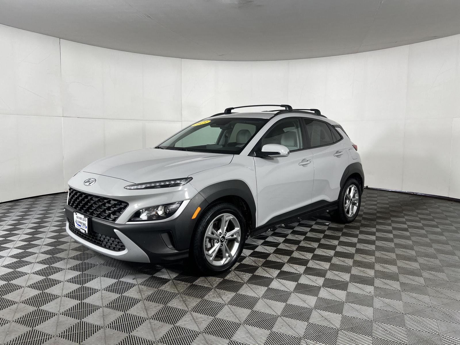 Used 2023 Cyber Silver Hyundai SEL image 4