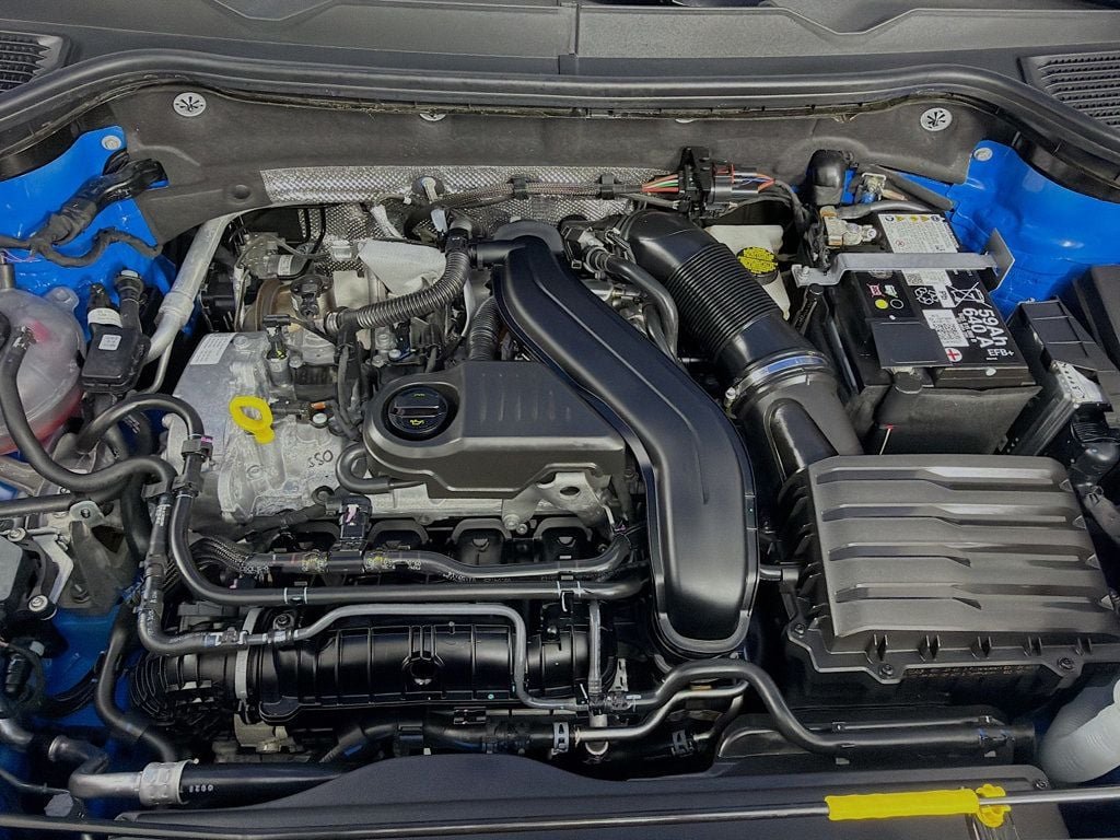 Certified Used 2025 Cornflower Blue Volkswagen SEL 4MOTION image 32