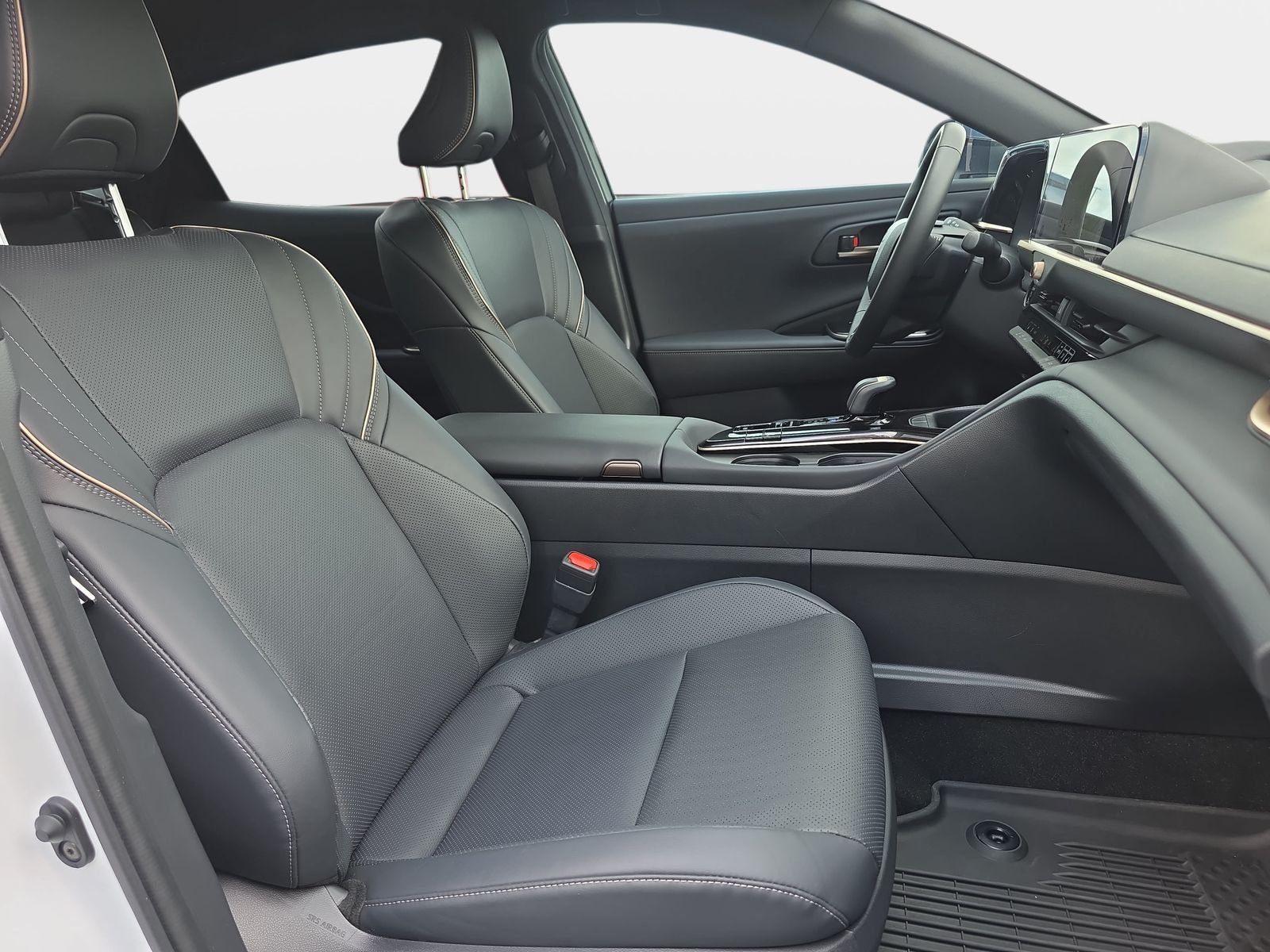 Used 2026 White Toyota XLE image 10