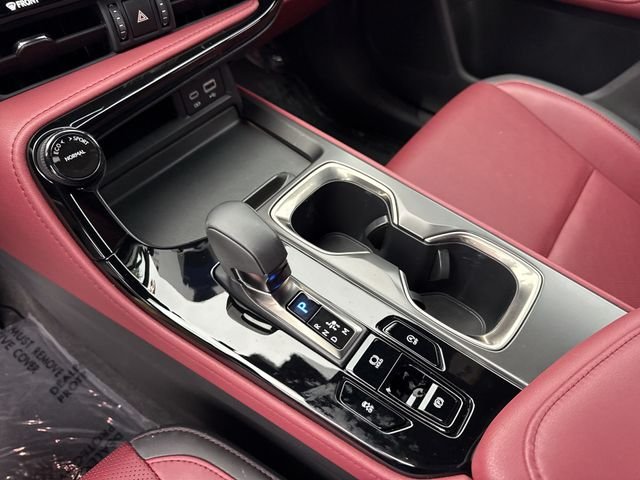 2025 Lexus NX 250 - Photo 21