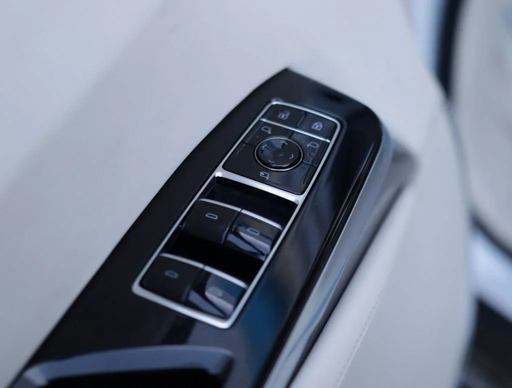 2026 Cadillac Escalade Platinum Sport - Photo 36