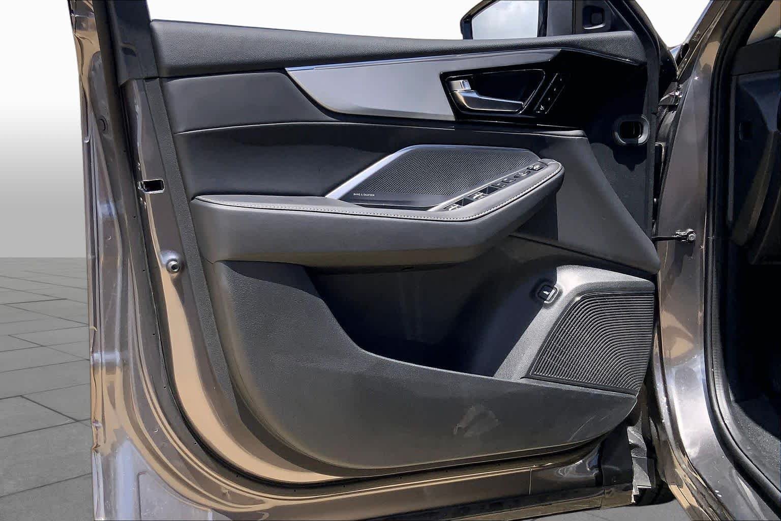 Used 2026 Liquid Carbon Metallic Acura w/Technology Package image 22