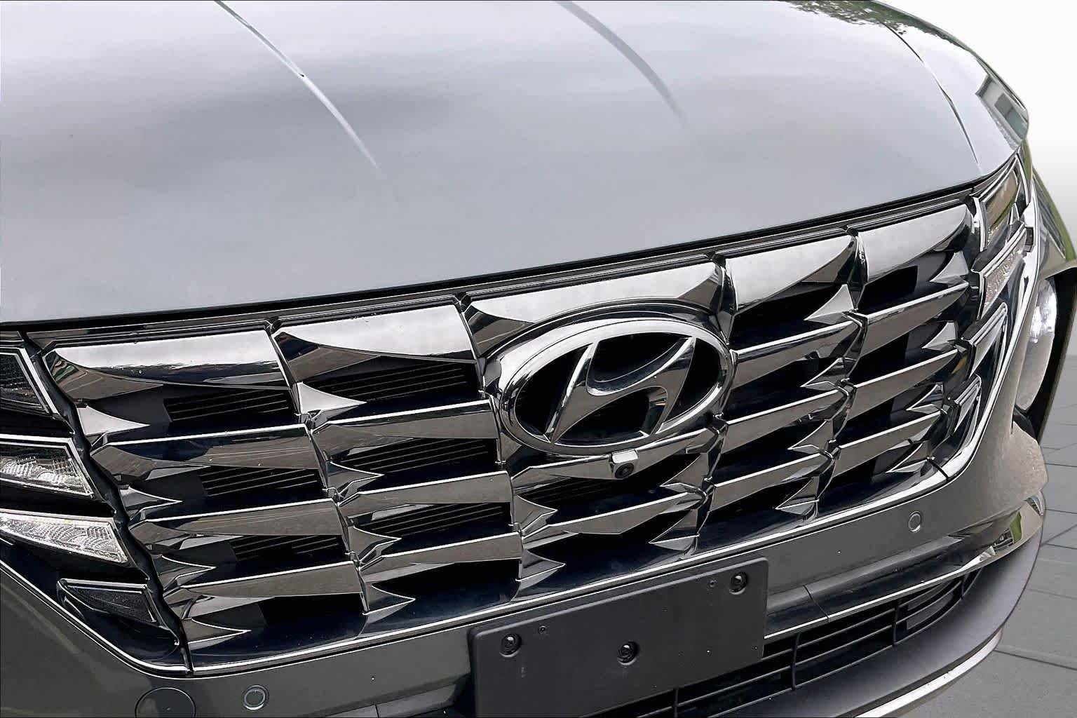 Used 2024 Amazon Gray Hyundai Limited image 31
