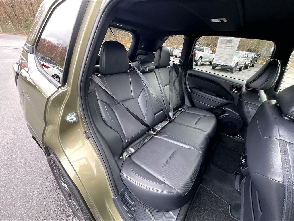 Used 2025 Autumn Green Metallic Subaru Limited image 19