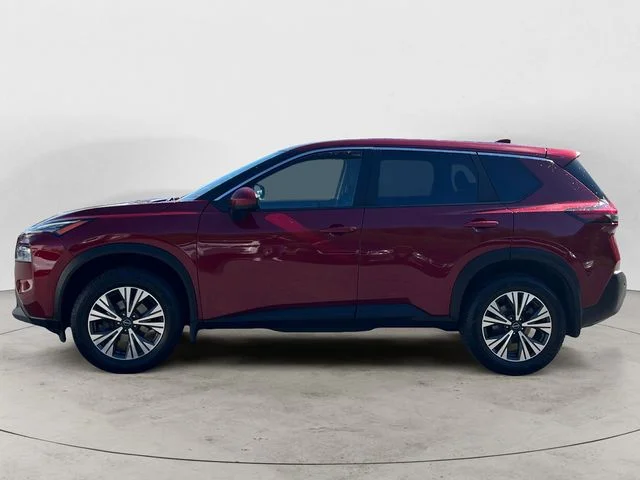 Used 2023 Red Nissan SV image 2