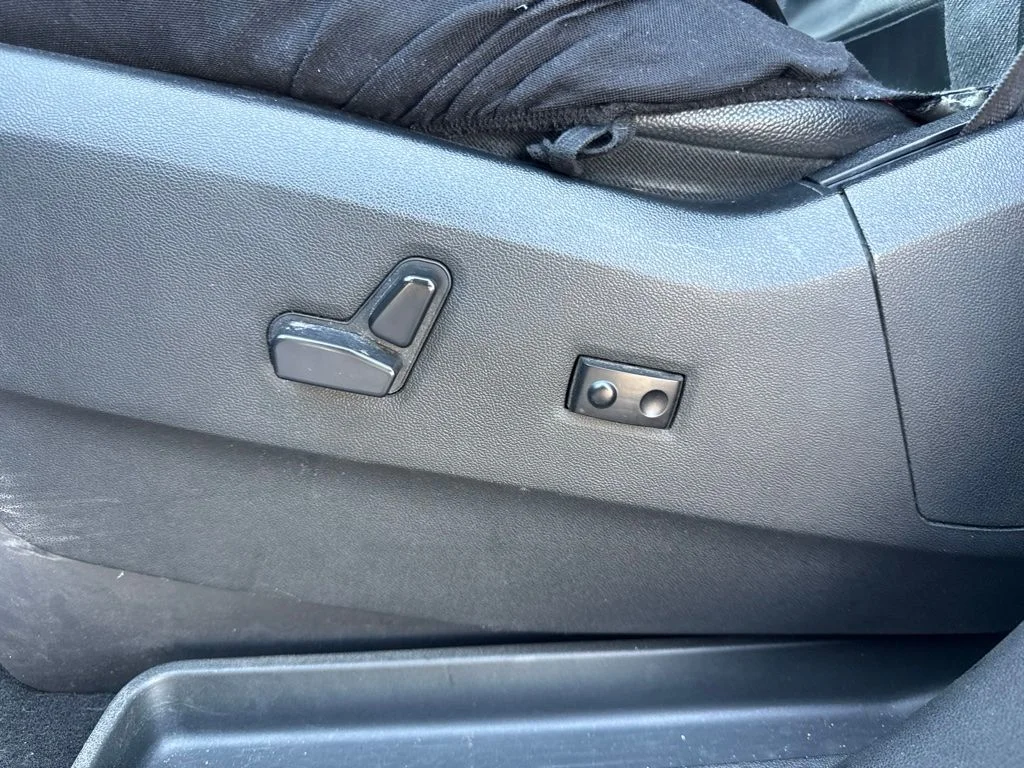 Used 2017 Silver Dodge GT image 18