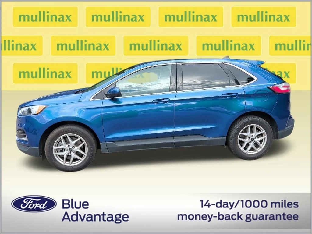 Used 2024 Blue Ford SEL image 3
