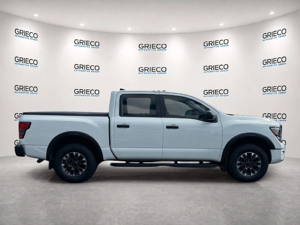 Used 2024 White Nissan PRO-4X image 8